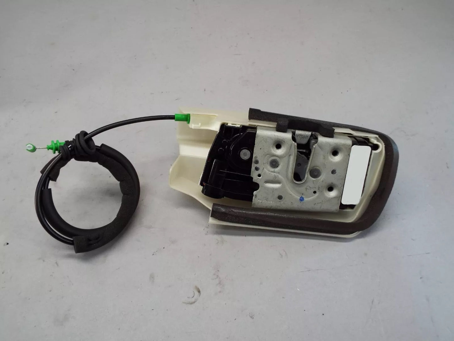 2021-2023 Tesla Model Y Door Latch Front Right 1500673-00-B