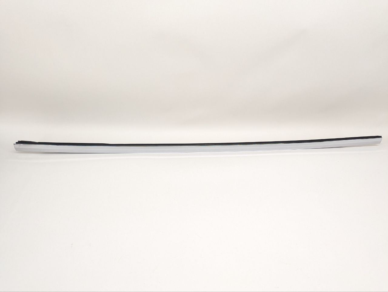 2018 Tesla Model X Rear Right Door Belt Molding 1098686-00-D
