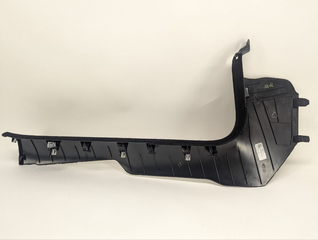 2024 Tesla Model 3 A Pillar Lower Right Trim 1733506-23-E