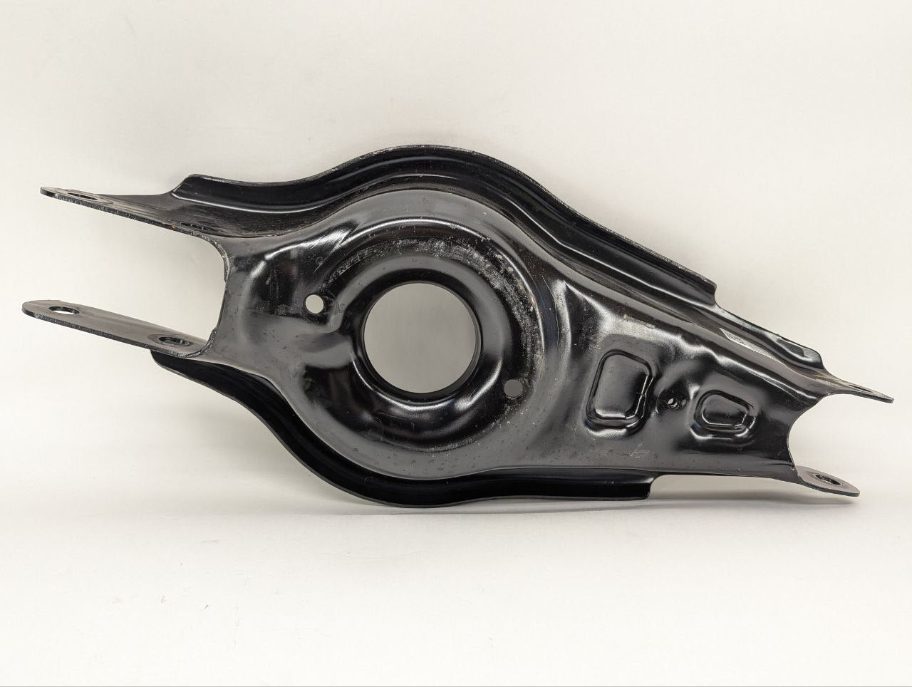 2024-2025 Tesla Model Y Rear Lower Aft Control Arm 1044451-00-F