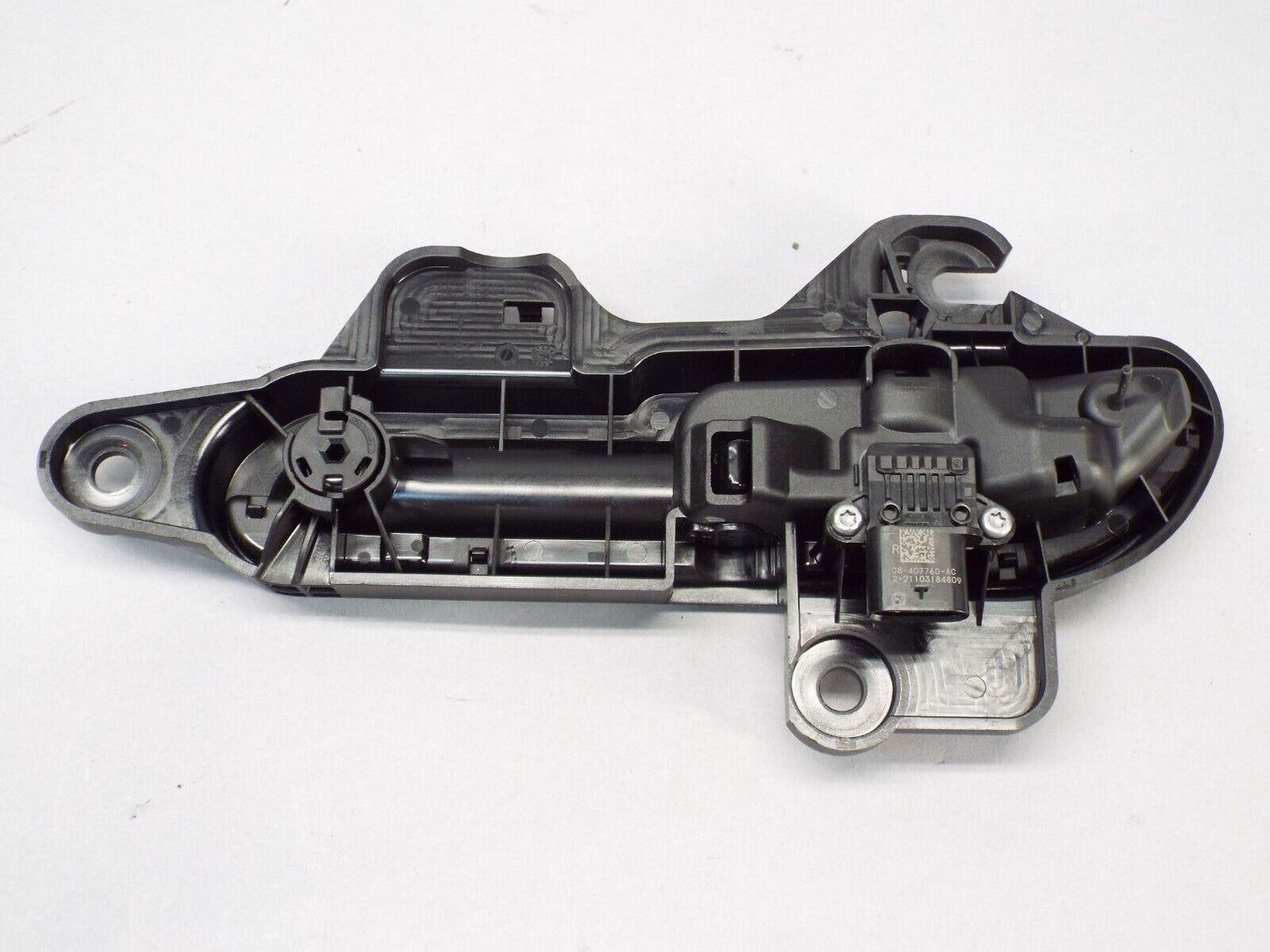 2021-2023 Tesla Model Y Right Door Handle 1528115-10-D