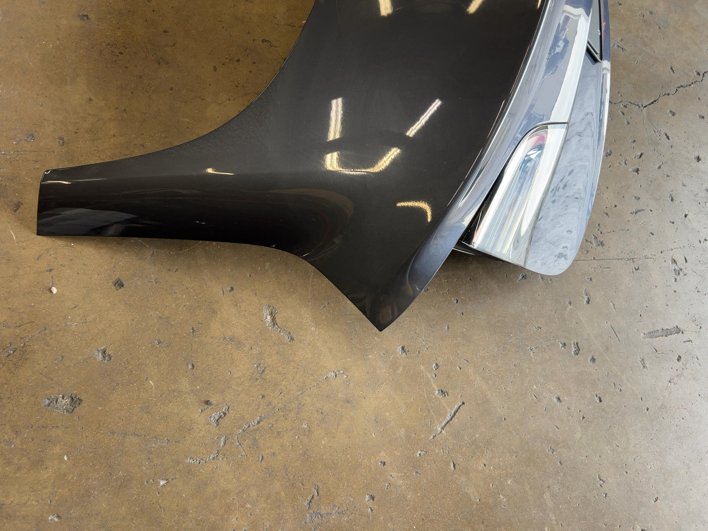 2021-2023 Tesla Model 3 Trunk Lid Assembly 1601460-E0-A