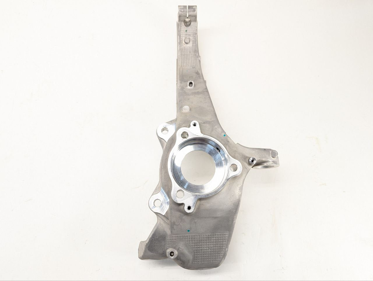 2021-2022 Tesla Model Y Front Right Knuckle 1188316-00-D