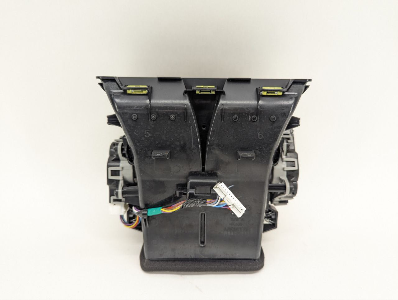 2024 Tesla Model 3 Console Airwave Assembly 1733421-20-G