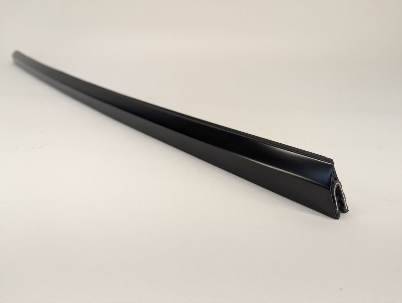 2023-2024 Tesla Model 3 Front Right Door Belt Molding 1080684-01-I