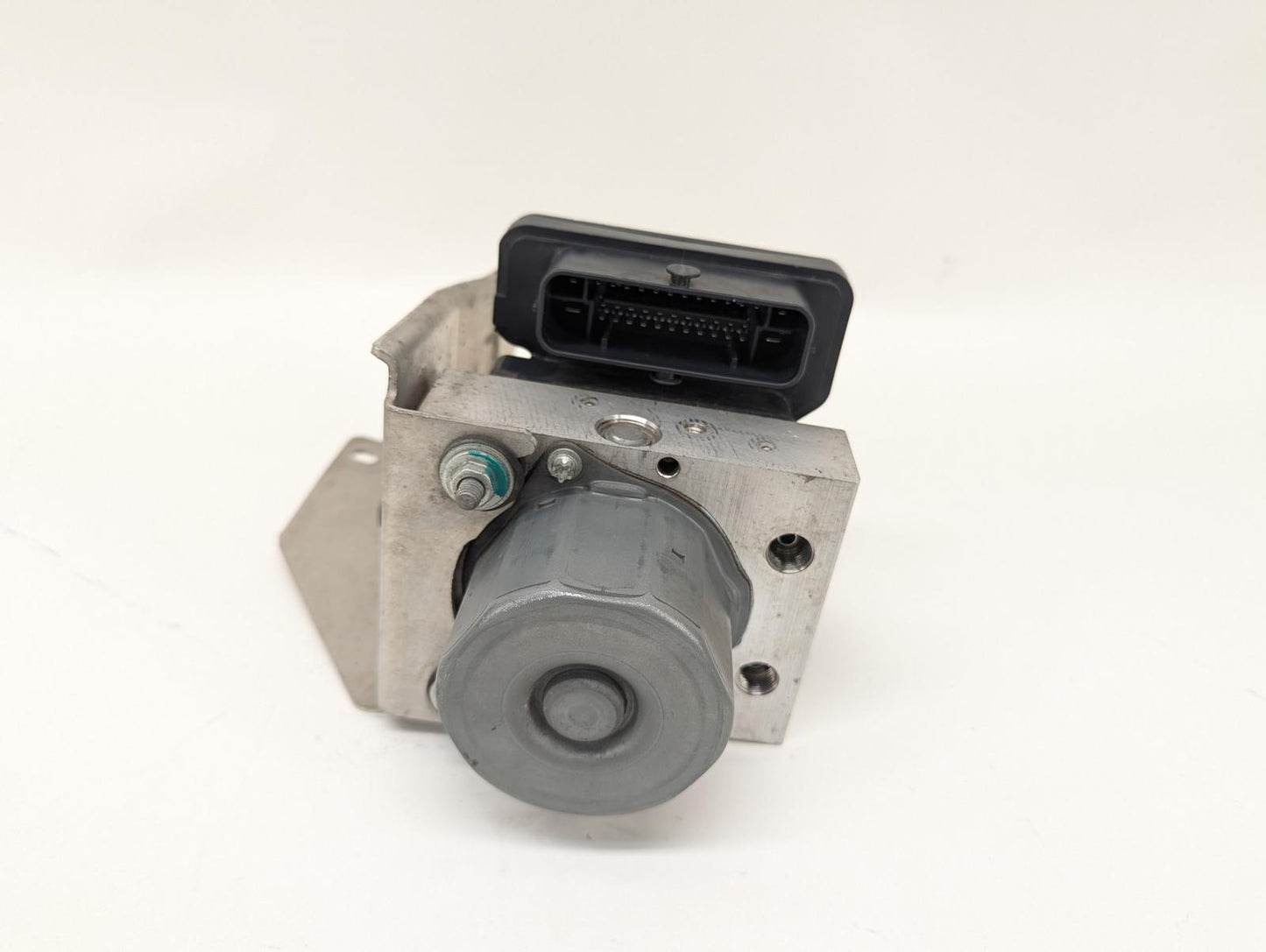 2018-2021 Tesla Model X ABS Pump 1037797-00-D