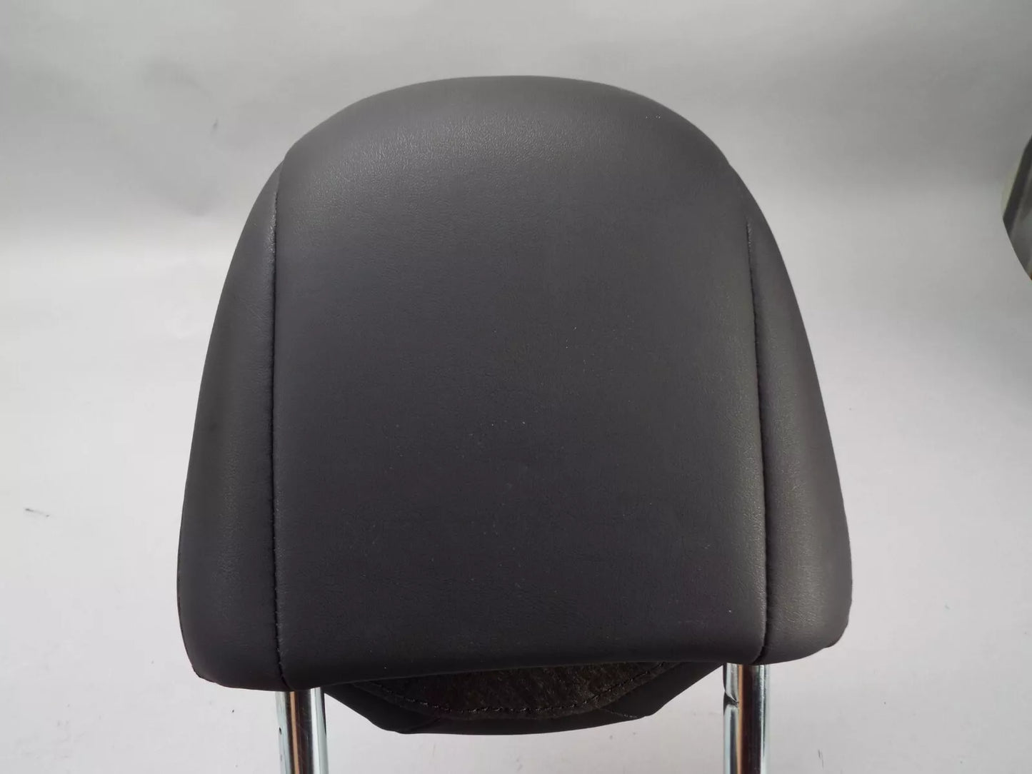 2021 Tesla Model Y Front Seat Headrest Black Left or Right 1089092-01-G