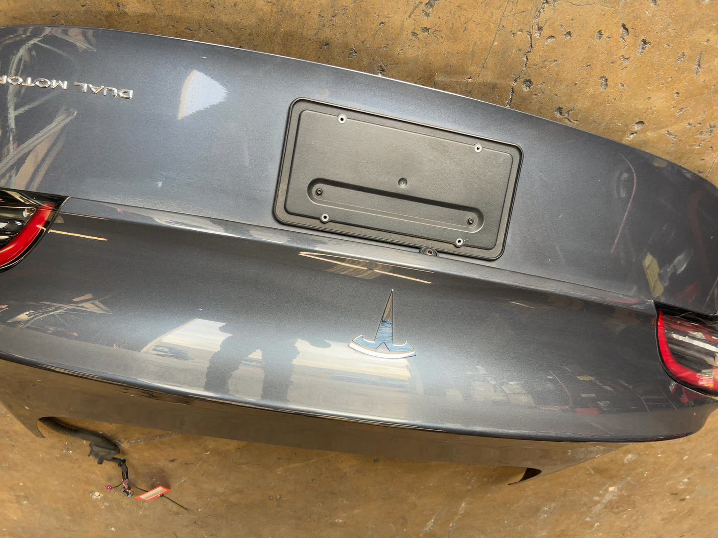 2021-2023 Tesla Model 3 Trunk Lid Assembly 1601460-E0-A