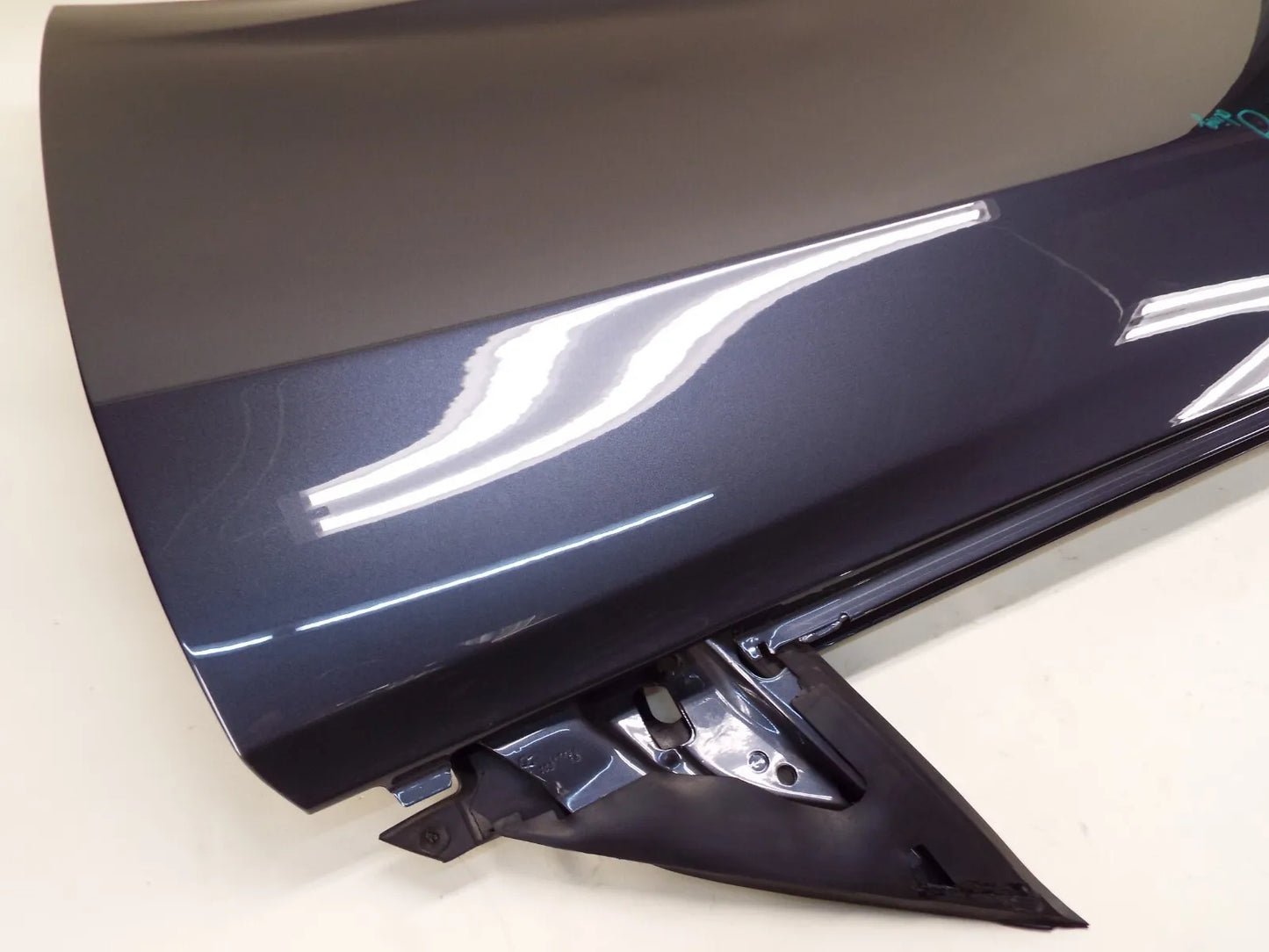 Tesla Model 3 Front Right Door Shell PMNG