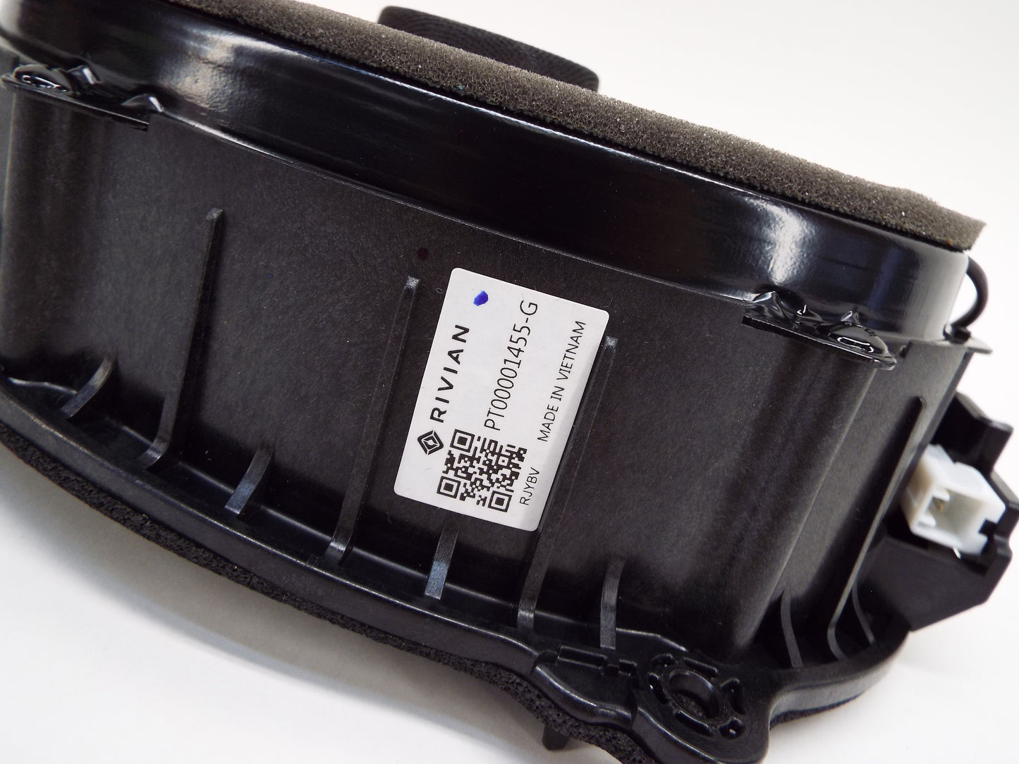 2023 Rivian R1T Speaker Midwoofer PT00001455-G