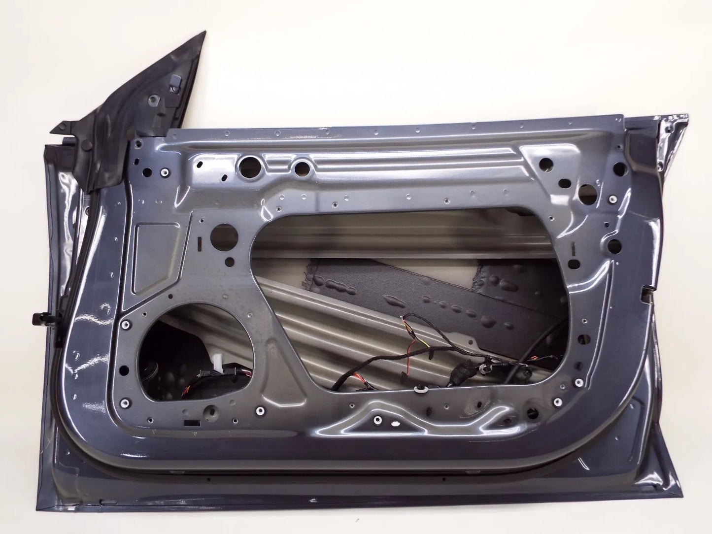 Tesla Model 3 Front Right Door Shell PMNG