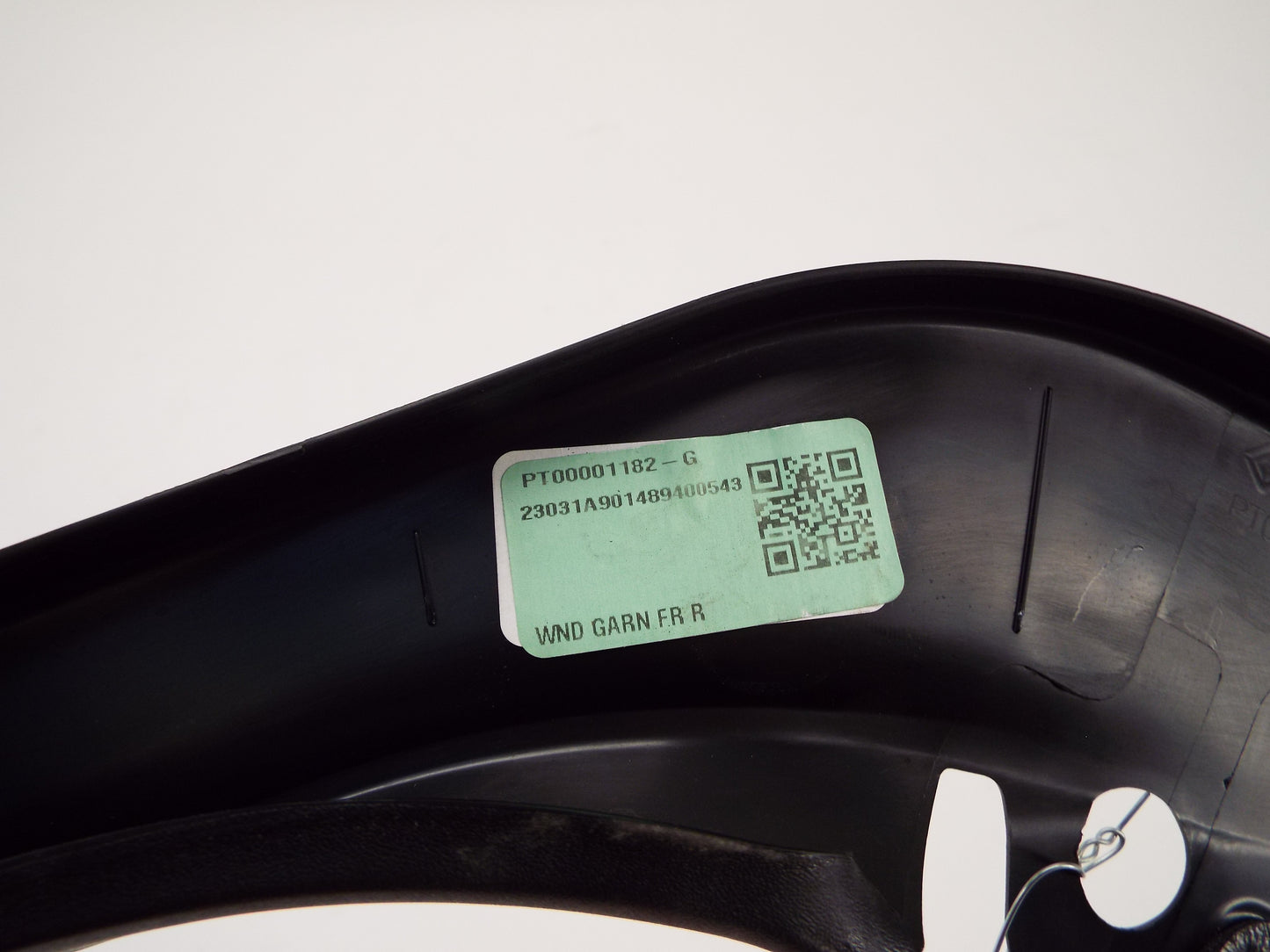 2023 Rivian R1T Front Right Door Garnish Window Trim PT00001182-G