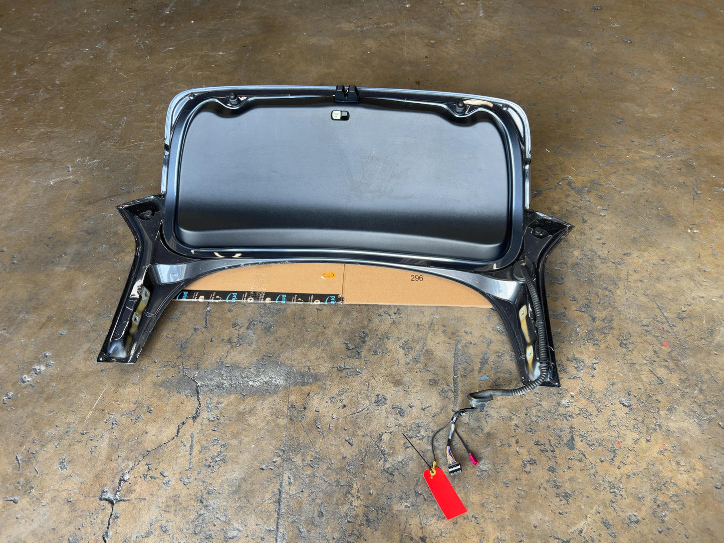 2021-2023 Tesla Model 3 Trunk Lid Assembly 1601460-E0-A