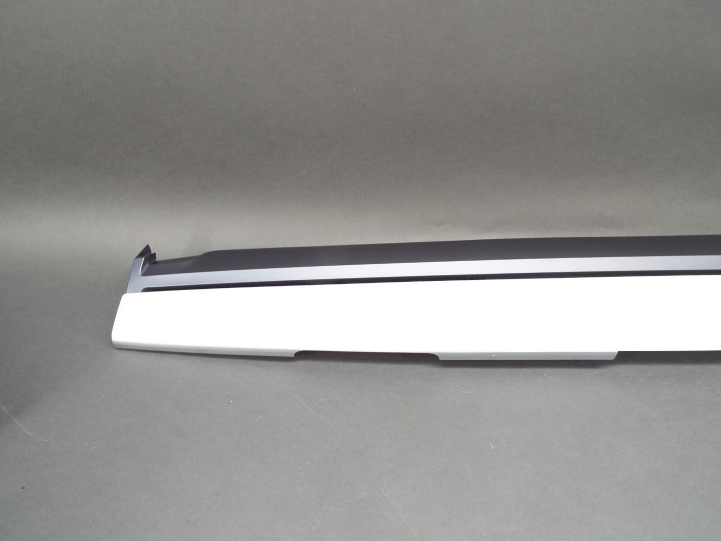 2022 Tesla Model Y Dash Panel White Trim 1621493-00-A