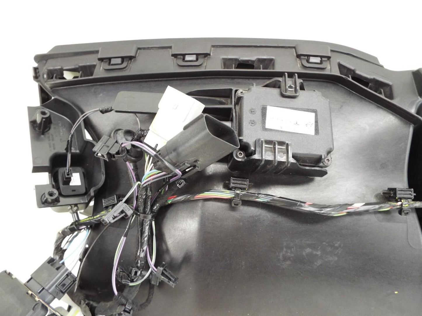 2018 Tesla Model X Nose Duct Assembly 1050223-00-D