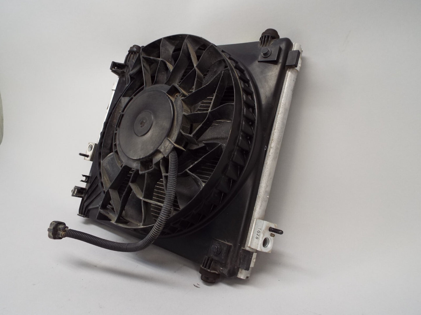 2021 Tesla Model S Left Condenser Fan Module 6007352-00-F