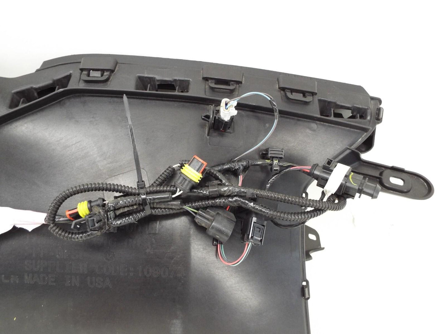 2018 Tesla Model X Nose Duct Assembly 1050223-00-D