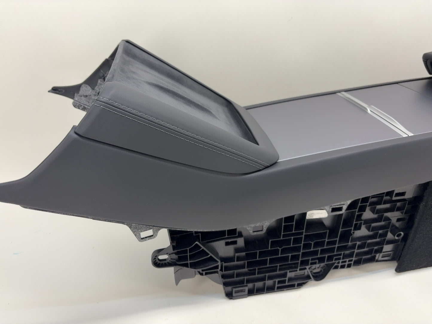 2025 Tesla Model 3 Highland Center Console 1714377-21-M