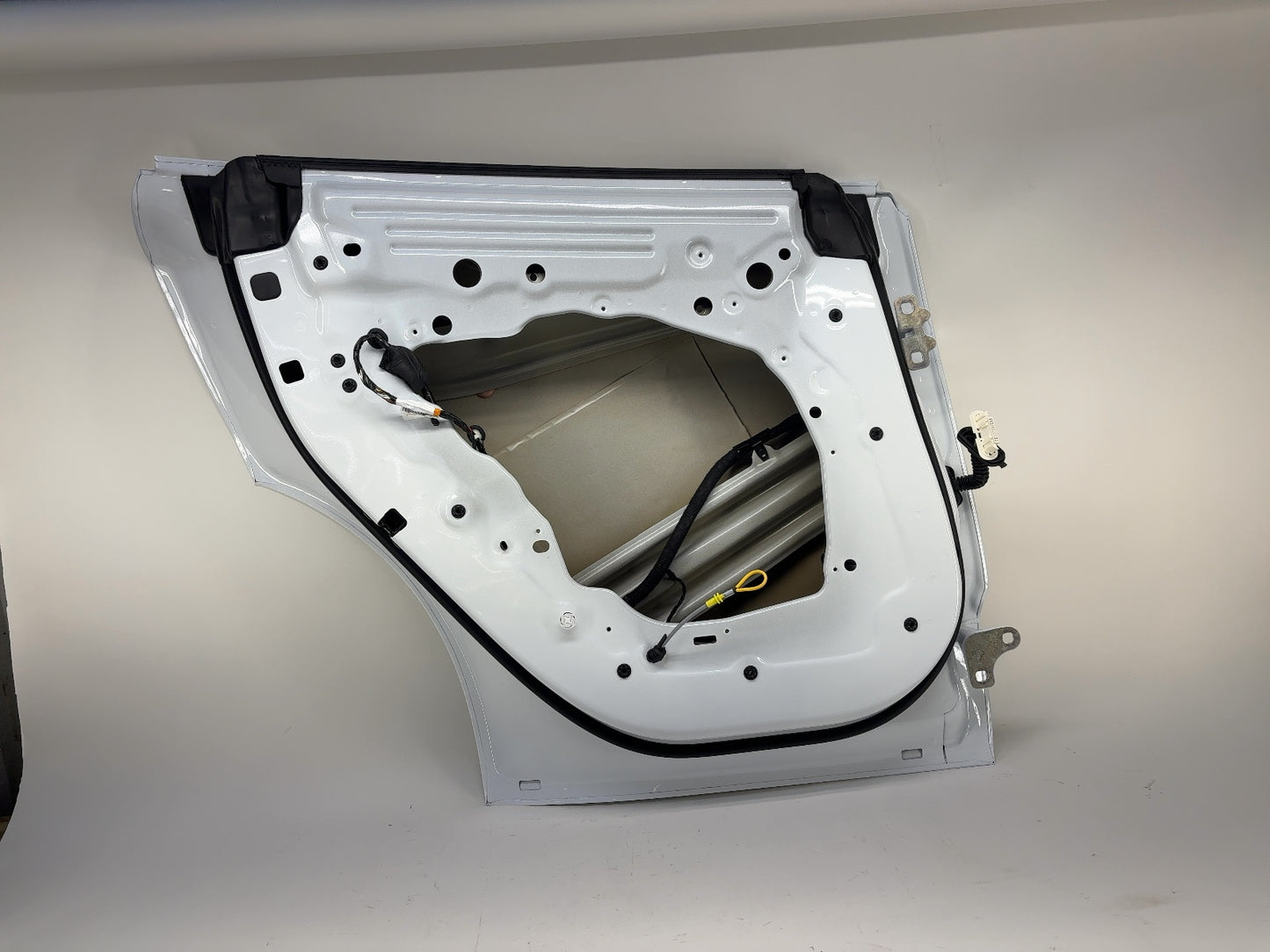 2026 Tesla Model Y Juniper Rear Left Door Shell 2035502-E0-A