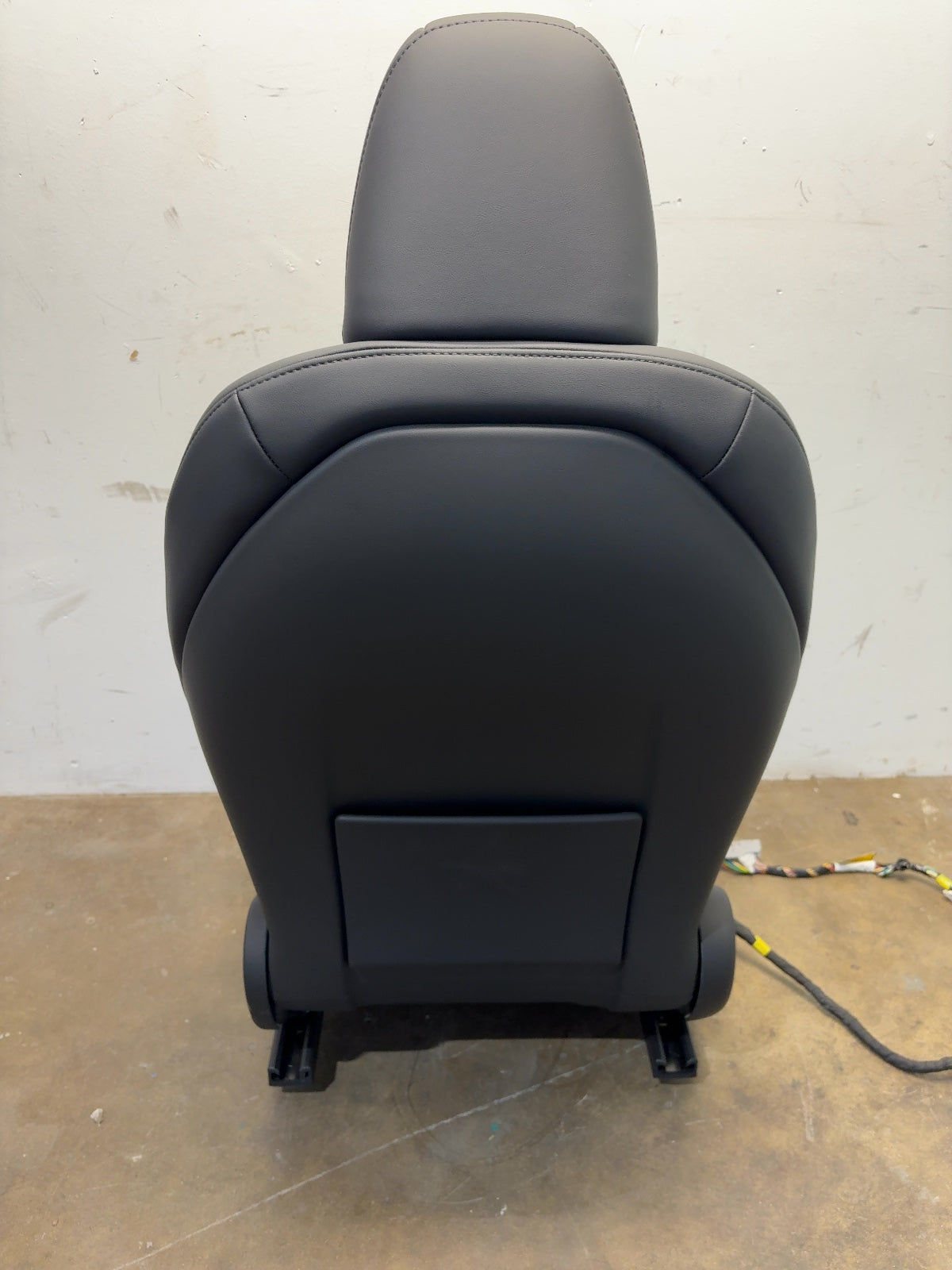 2025 Tesla Model 3 Highland Front First Row Seat Right Black 7754324-01-B
