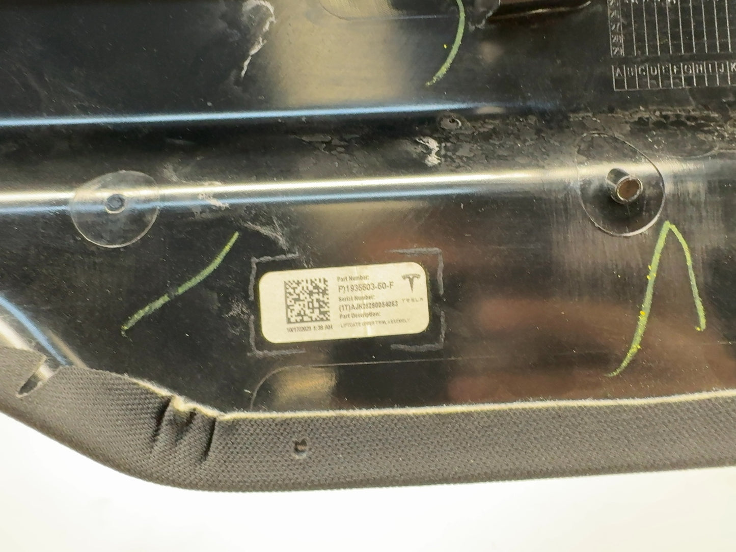 2026 Tesla Model Y Juniper Liftgate Upper Trim 1935503-50-F