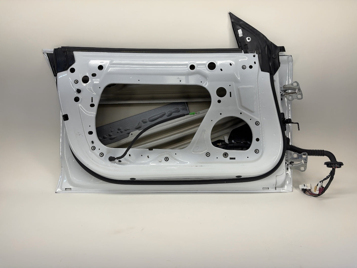 2018-2023 Tesla Model 3 Front Left Door Shell 1081421-E0-C