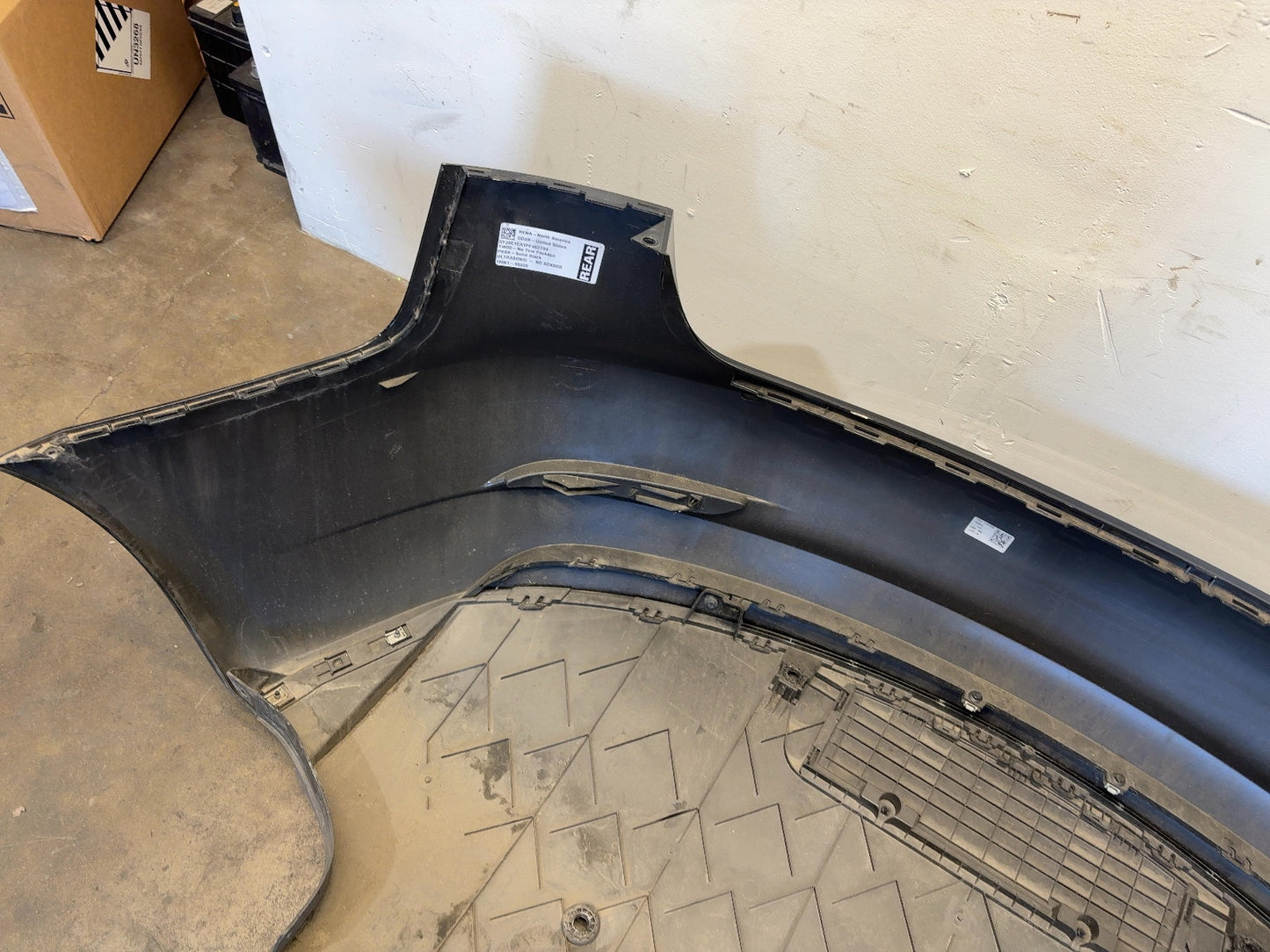 2023 Tesla Model 3 Rear Bumper Cover Without Sensor Holes 1083983-00-H