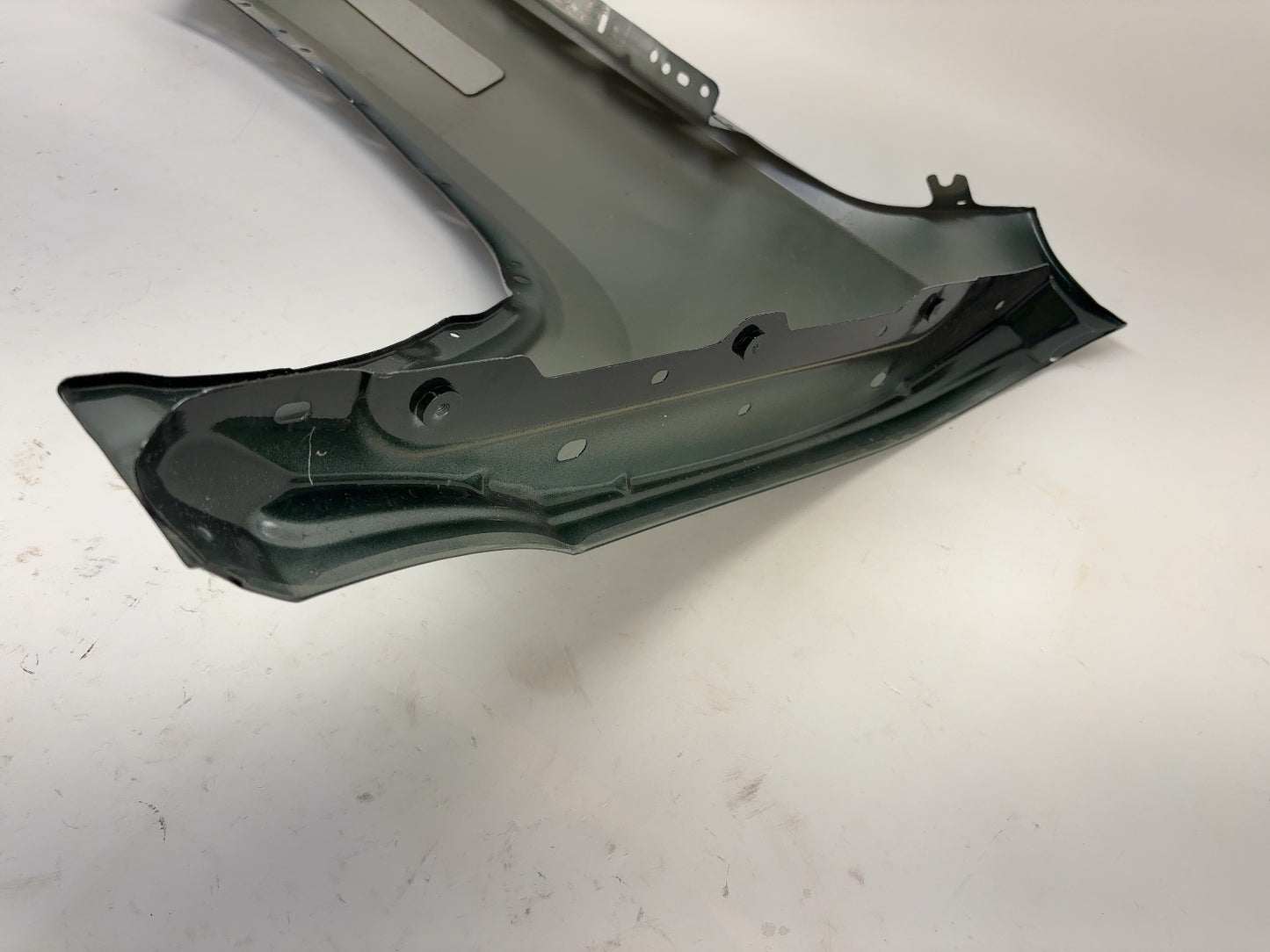 2023-2024 Rivian R1T Right Fender PT01013179-A