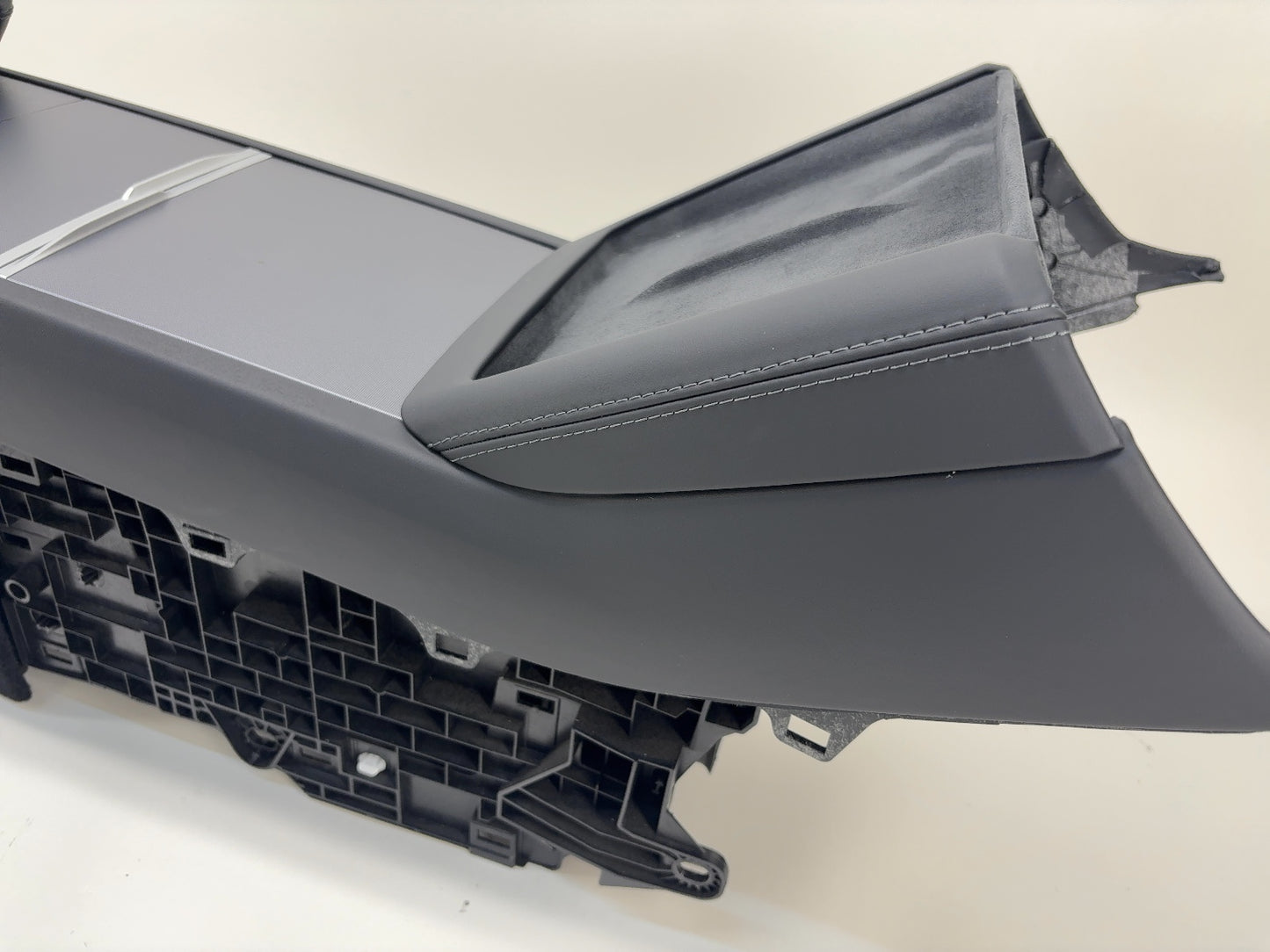 2025 Tesla Model 3 Highland Center Console 1714377-28-F