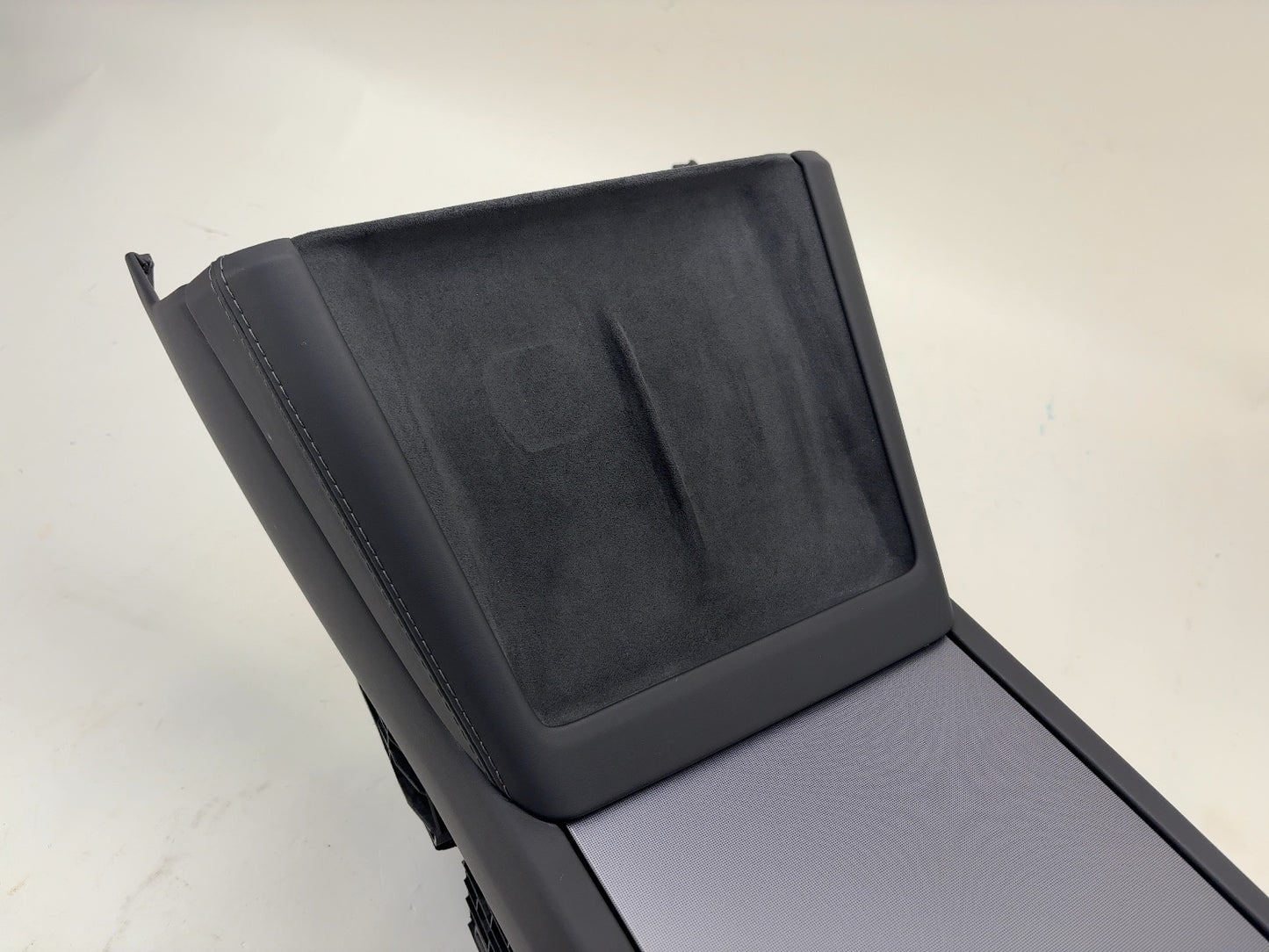 2025 Tesla Model 3 Highland Center Console 1714377-24-L