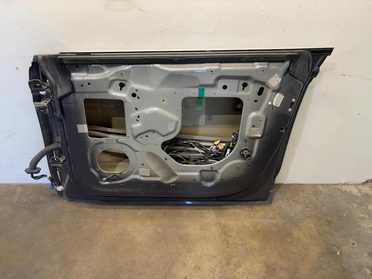 2020 Tesla Model X Front Right Door Shell 1069536-E0-C