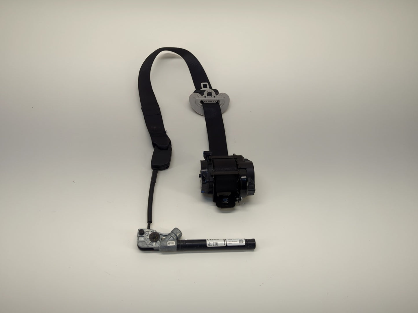 2021-2022 Tesla Model Y Front Left Seat Belt w Prentensioner 1493782-01-C