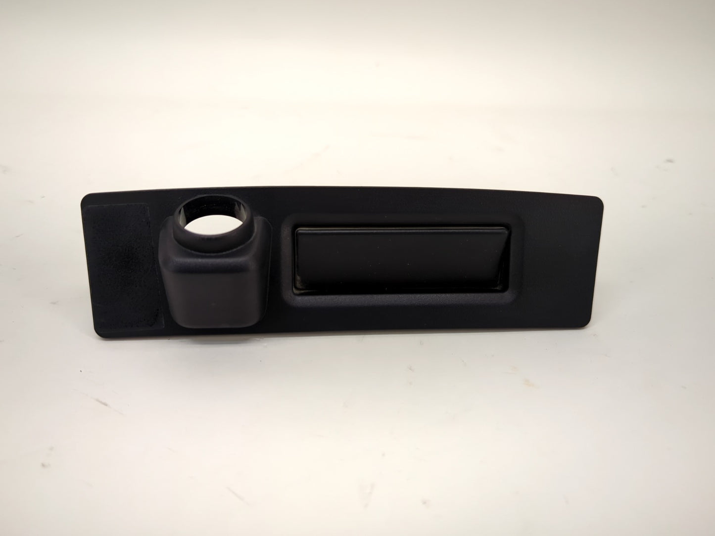 2024 Tesla Model 3 Highland Liftgate Handle 1761508-00-D