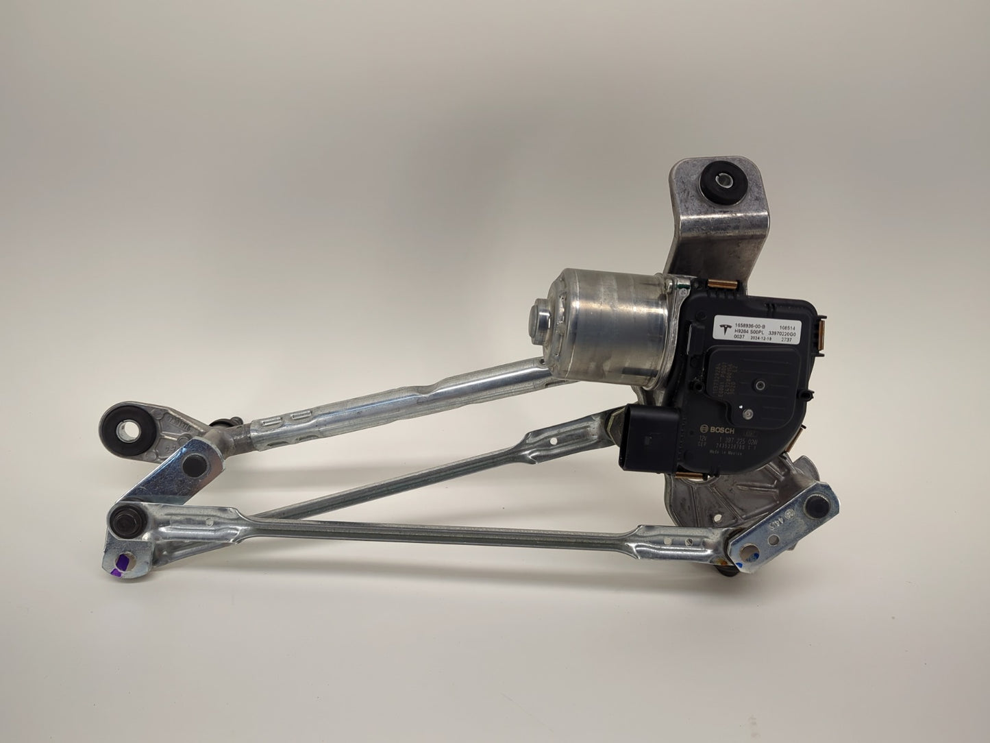2025 Tesla Model Y Wiper Motor Assembly 1658936-00-B