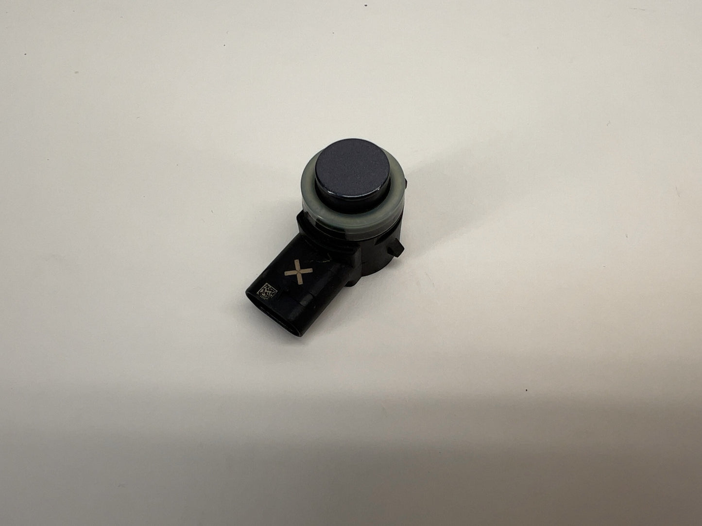 2022 Tesla Model 3 Ultrasonic Sensor Hpfl App Radial Mdnght Slver 1741484-12-A