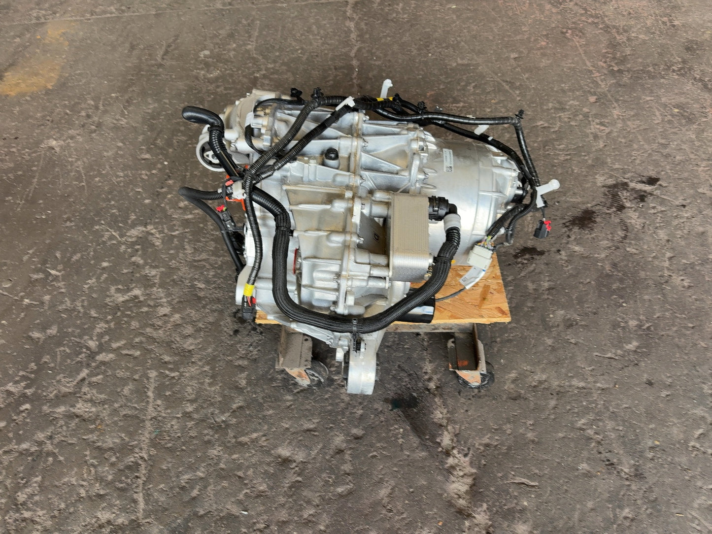 2025 Tesla Model Y Rear Drive Unit Base 1120990-17-K