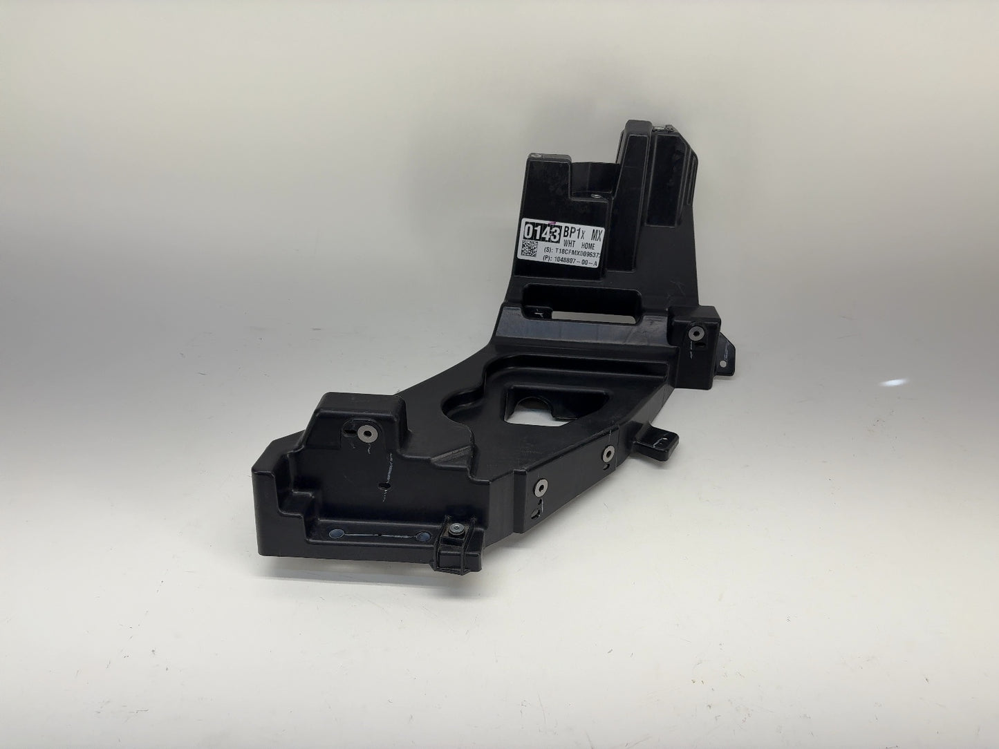 2018 Tesla Model X Headlamp Bracket Left 1043357-00-F