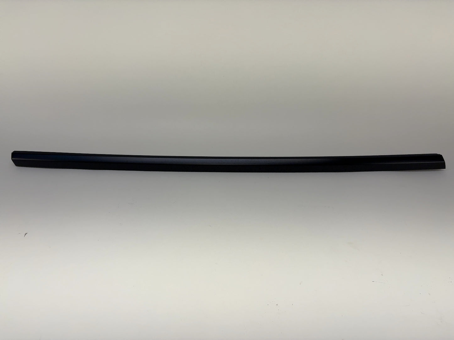 2024-2025 Tesla Model 3 Highland Front Right Door Belt Molding 1873462-21-A