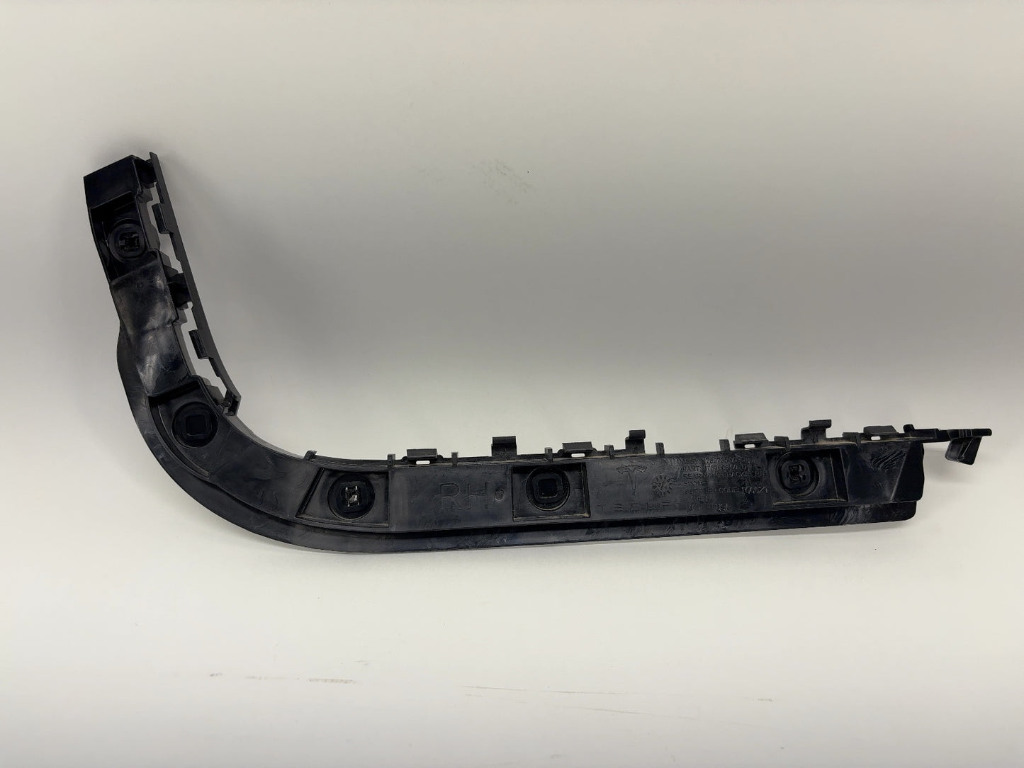 2024-2025 Tesla Model 3 Highland Bracket Rear Right 1762735-00-C