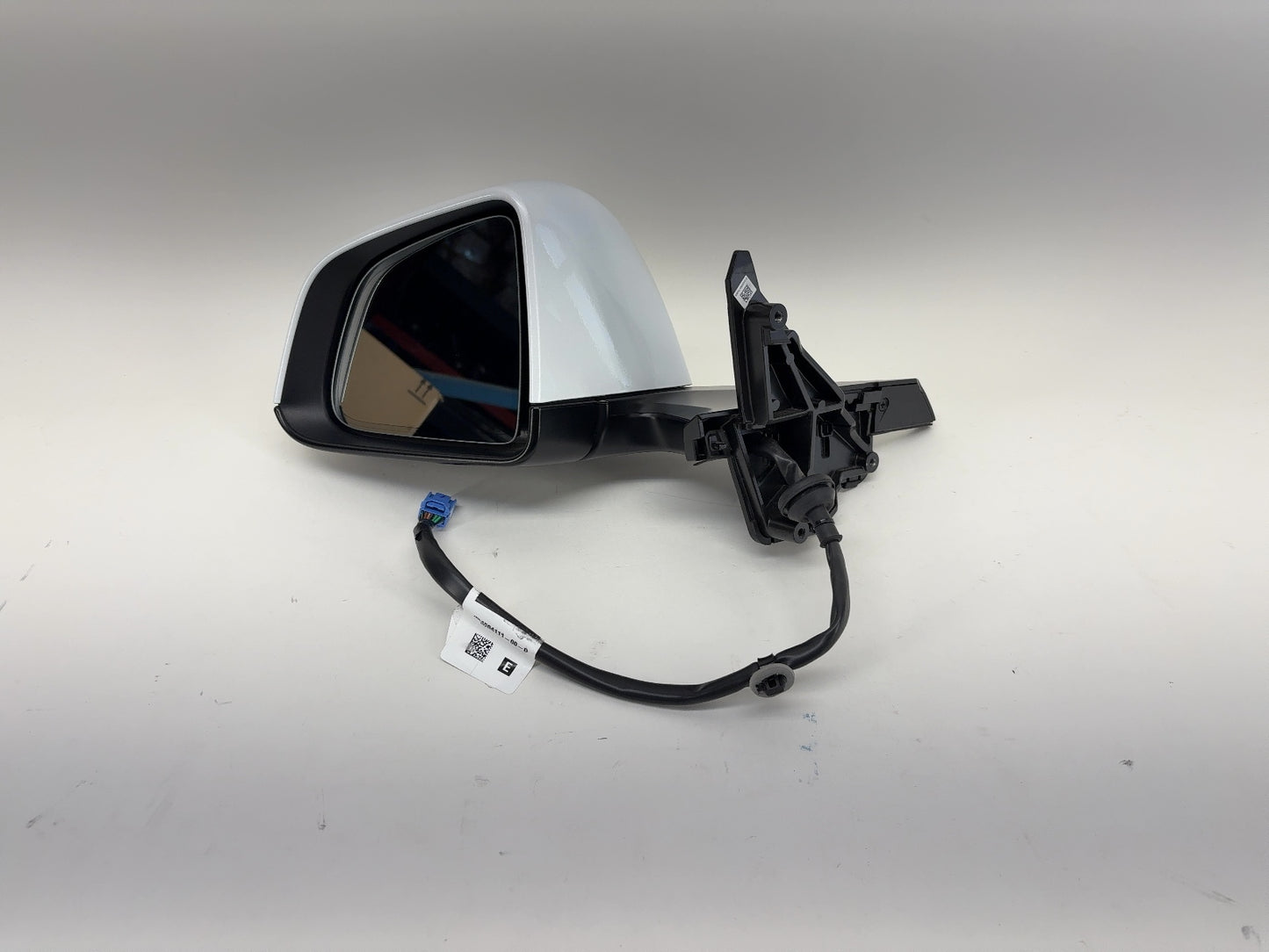 2024 Tesla Model Y Front Left Door Mirror Assembly 1594111-00-D