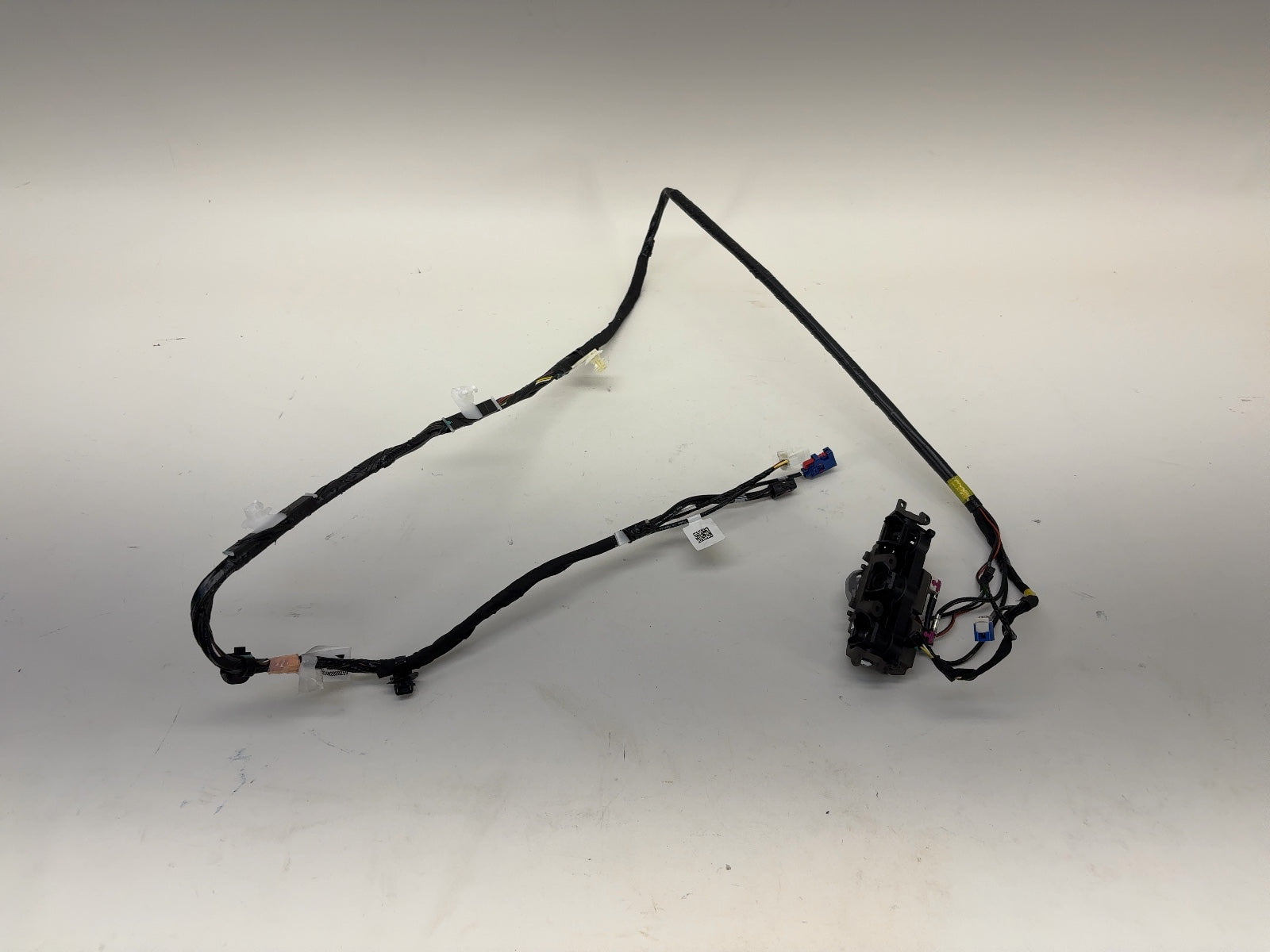 2025 Tesla Model 3 Highland Windshield Harness With Camera 1897317 00 2025-tesla-model-3-highland-windshield-harness-with-camera-1897317-00