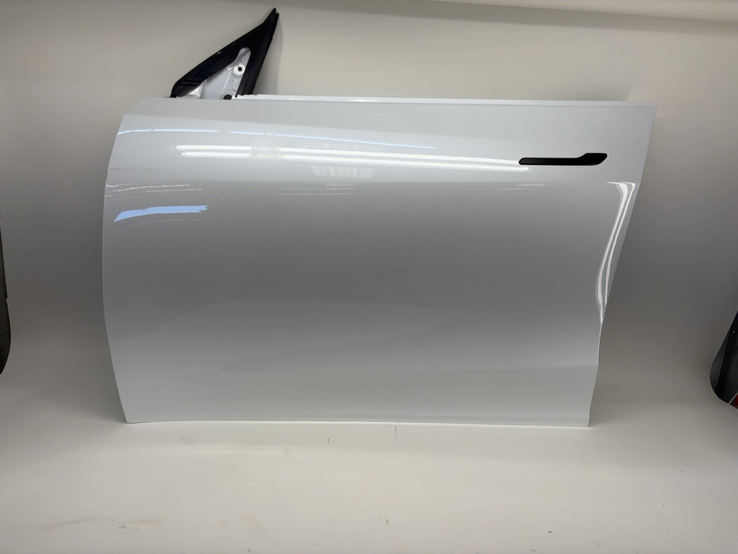 2020-2025 Tesla Model Y Front Door Left E Coated 1505460-E0-A