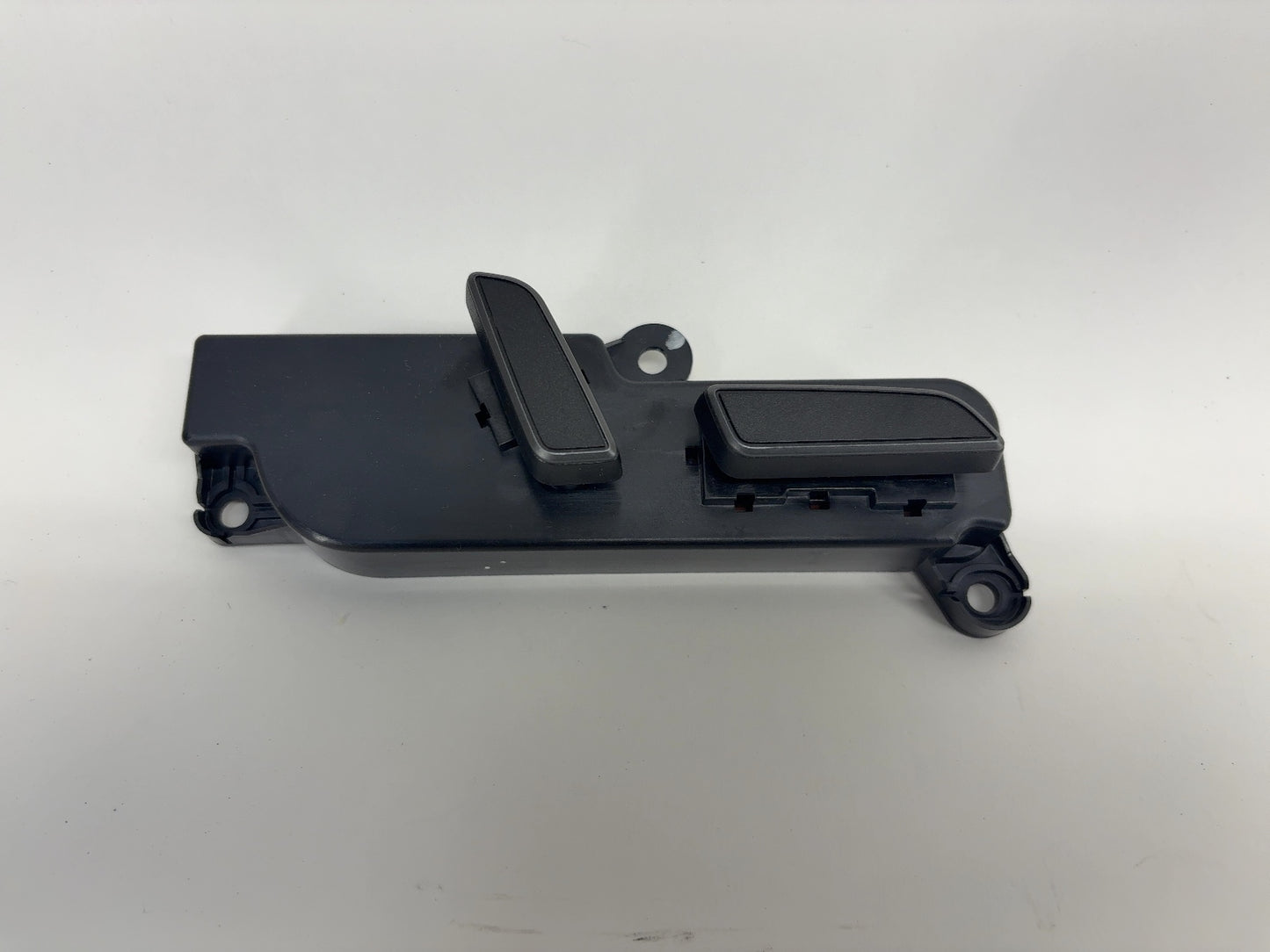 2024 Tesla Model Y Front Passenger Seat Switch 1786322-00-A