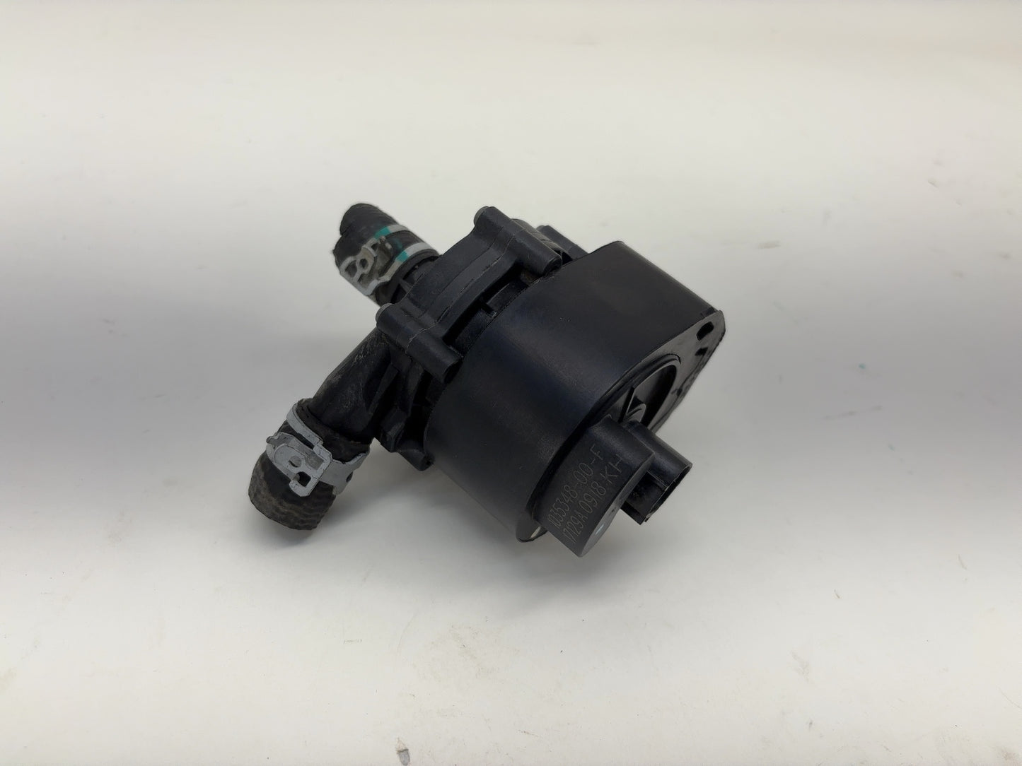 2017 Tesla Model X FWD Coolant Pump 1035348-00-F