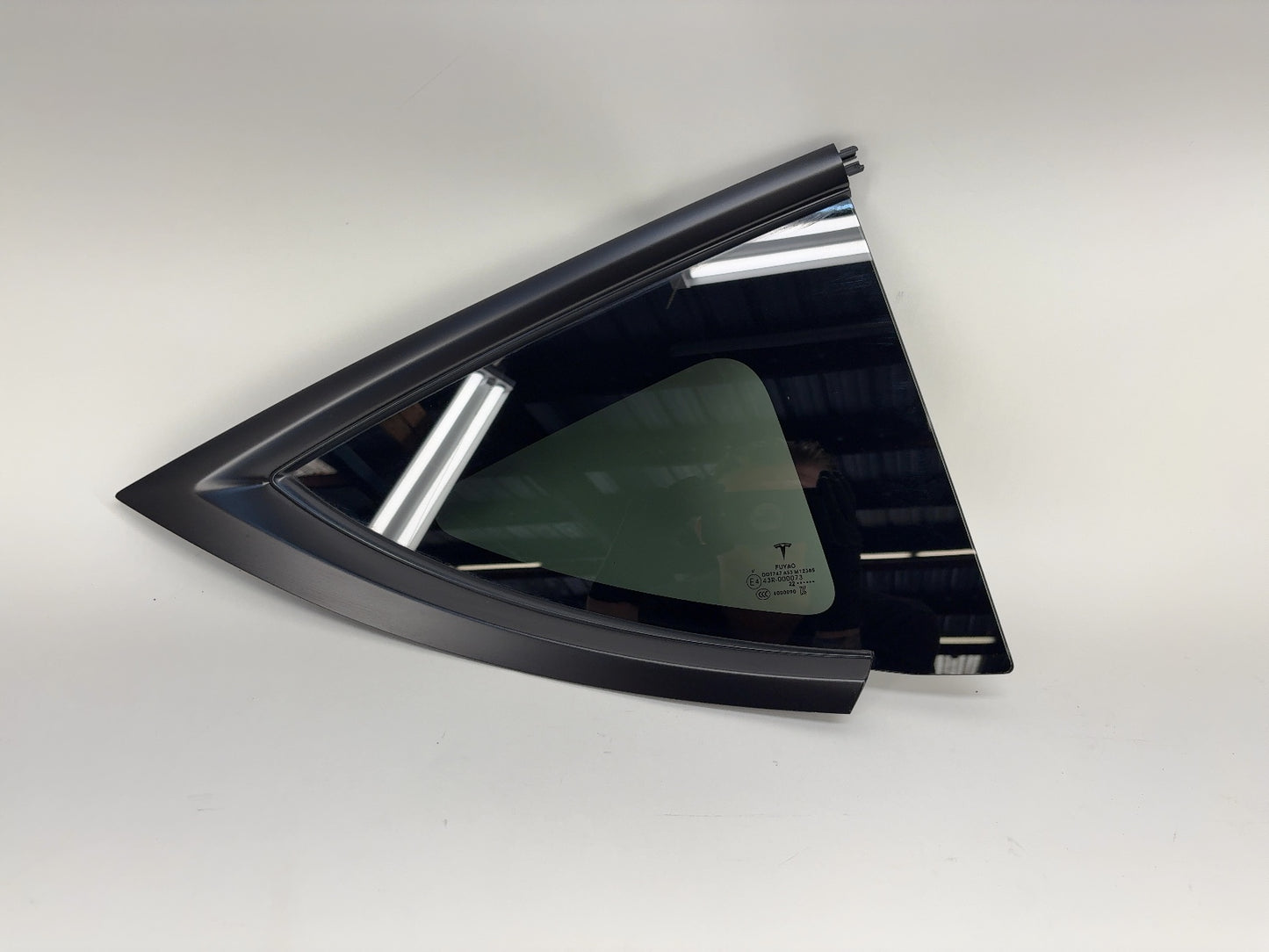 2021-2023 Tesla Model Y Right Quarter Glass 1495741-99-H