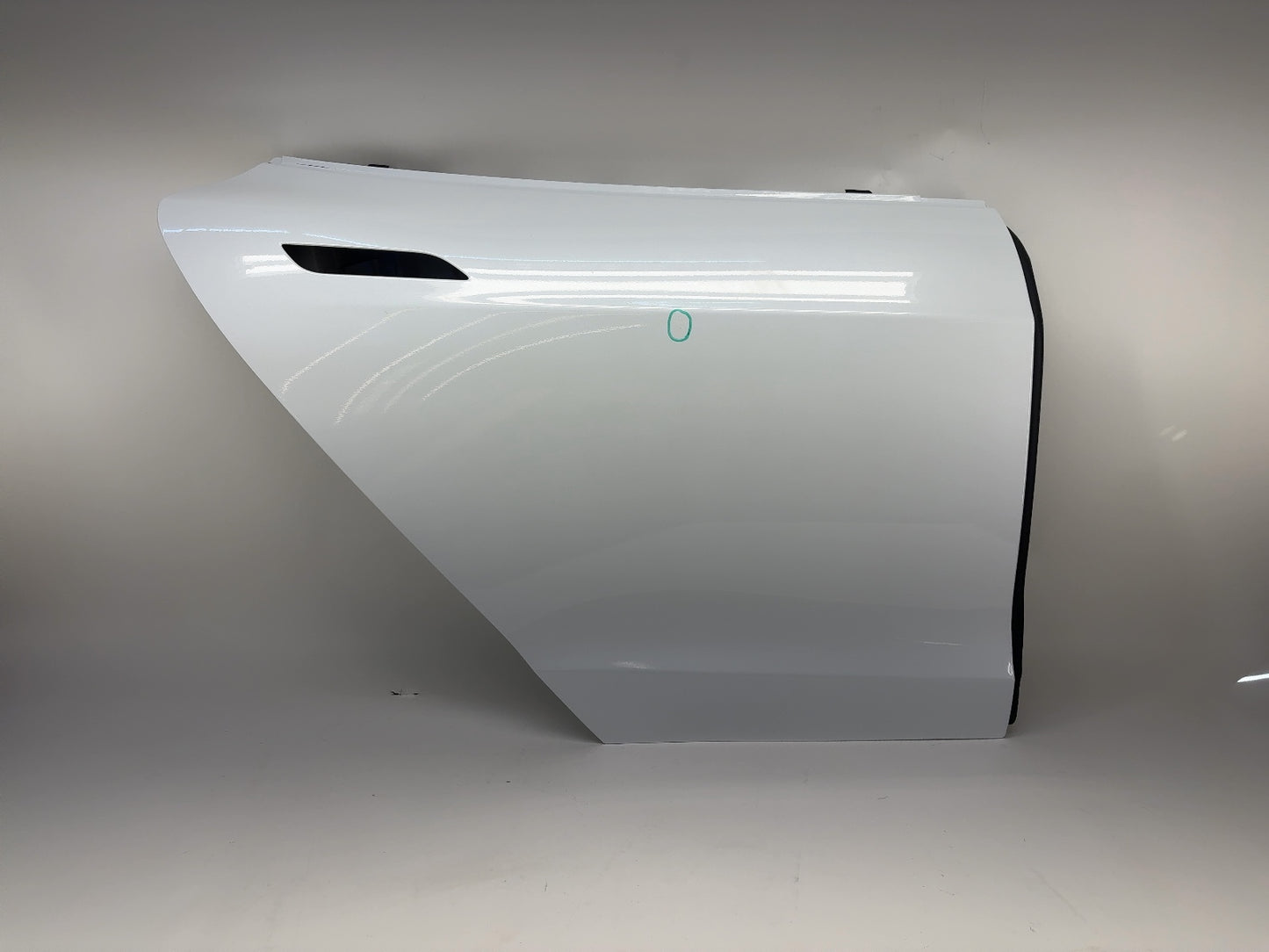2018 Tesla Model S Rear Right Door Shell 6006566-00-H