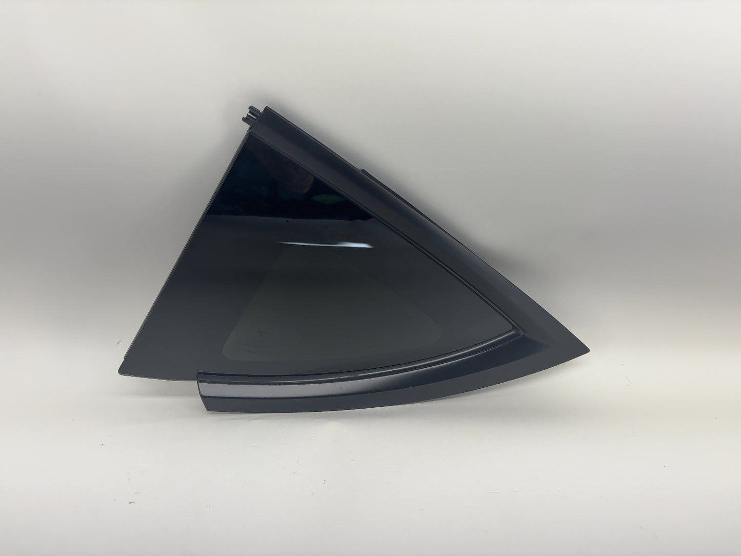 2021-2023 Tesla Model Y Left Quarter Glass 1495740-99-H