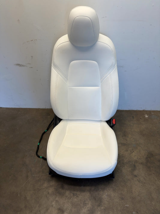 2021 Tesla Model Y Front Right Passenger Seat Assembly White 7654324-02-C