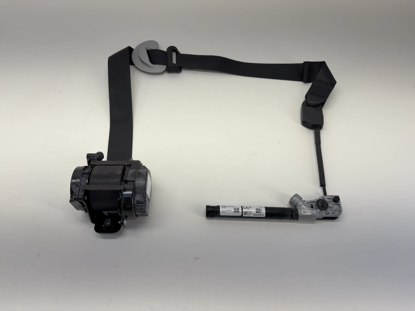 2021 Tesla Model Y Front Right Seat belt w Pretensioner 1493783-01-B