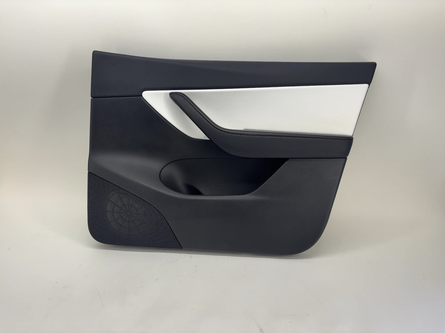 2021 Tesla Model Y Front Right Door Panel 1497295-92-B